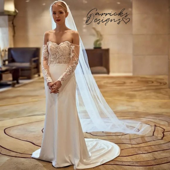 Carrick's Designs Accessories - Baroque Style Cathedral Bridal Wedding Veil With Raw Edge and Comb